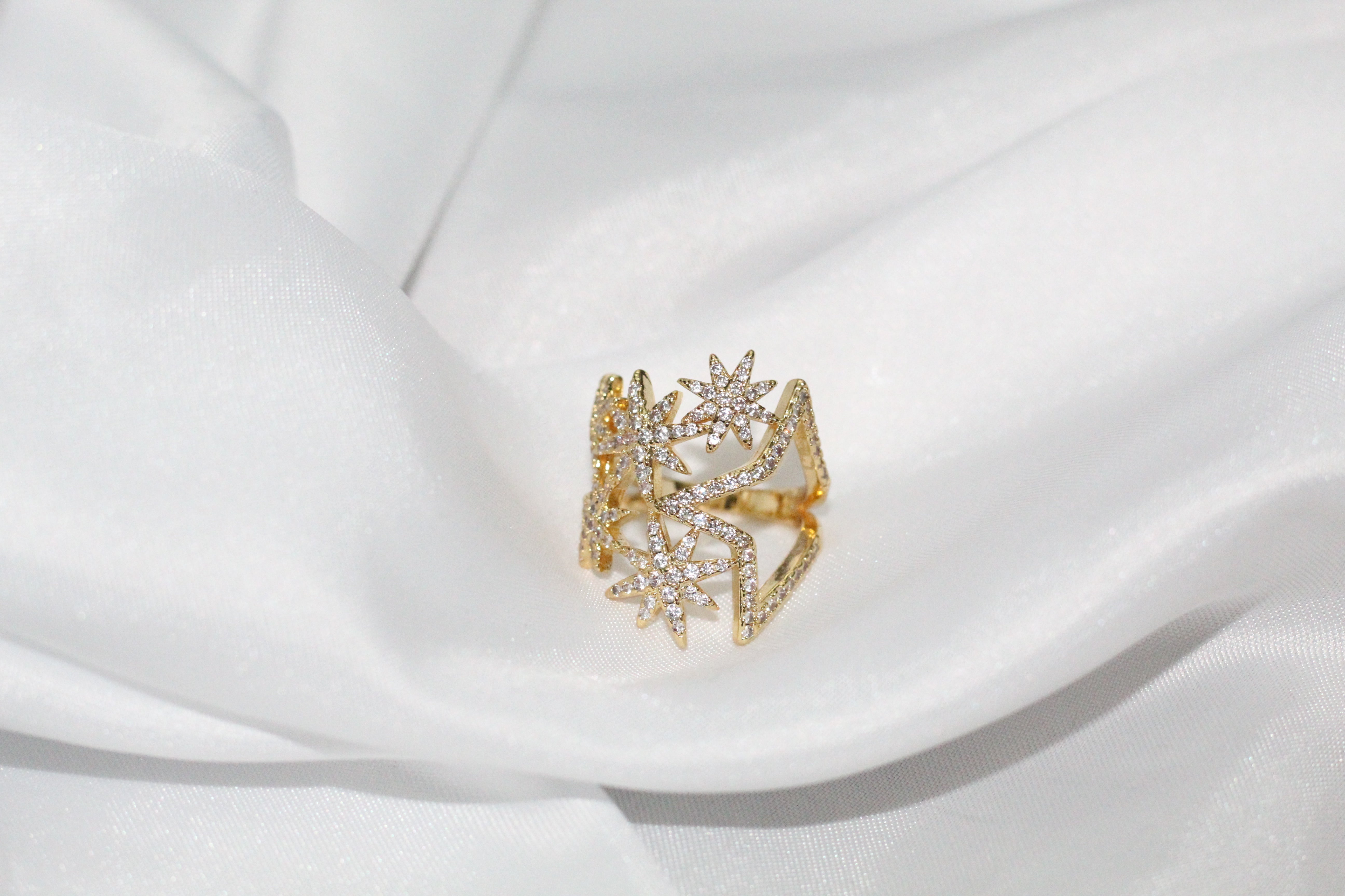 Aurora Star Gold Ring