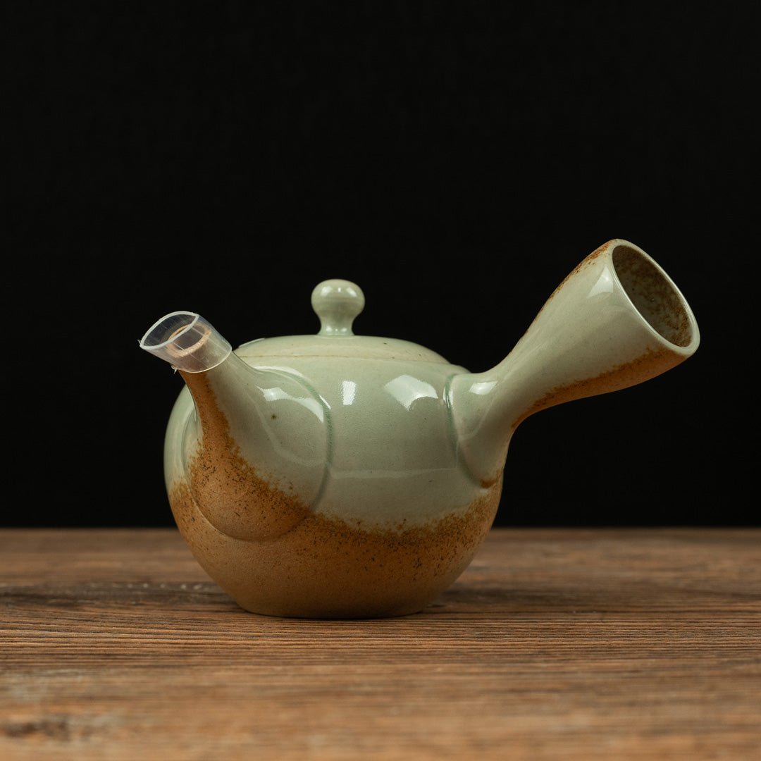 ISSEN Tokoname Japanese Teapot (240ml)