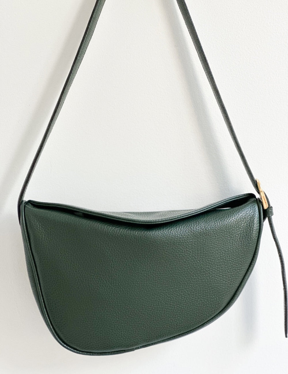 Halfmoon bag Green