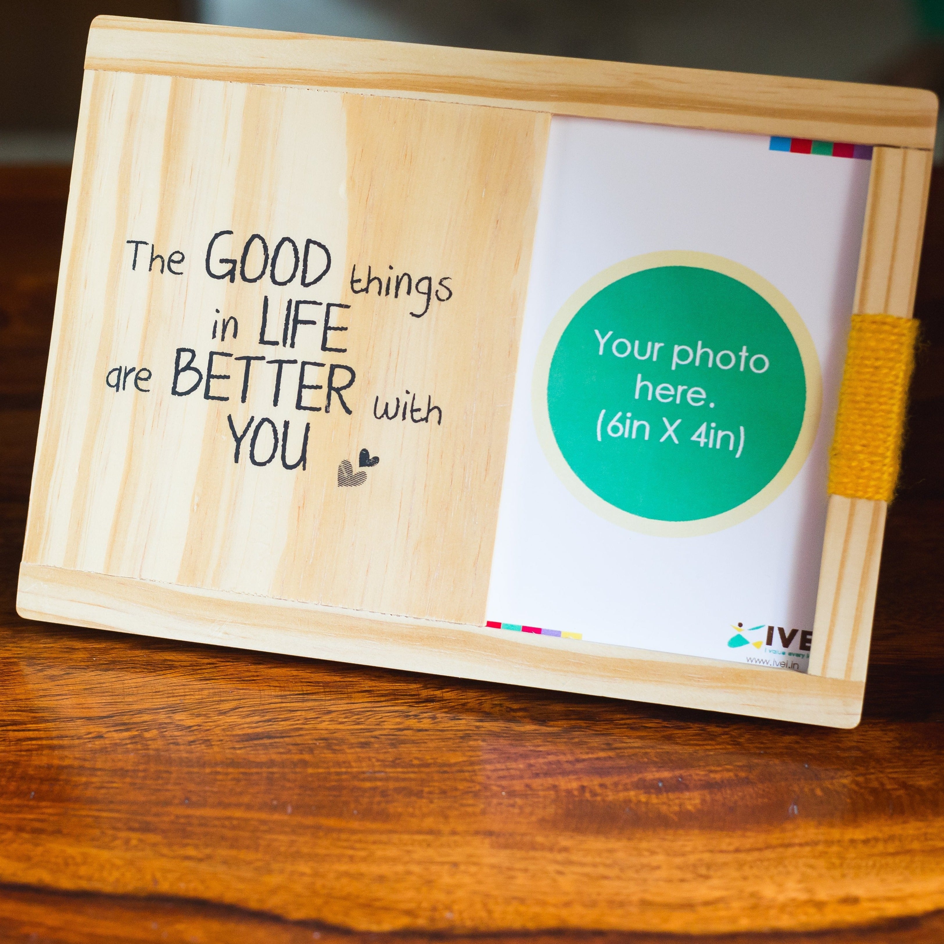 IVEI Solid Wood Table and Wall Photo Frame