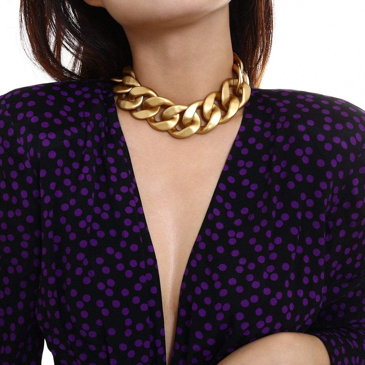 Chunky Curb Link Chain Choker Necklace - Chic Gold Tone Twisted Chain Necklace