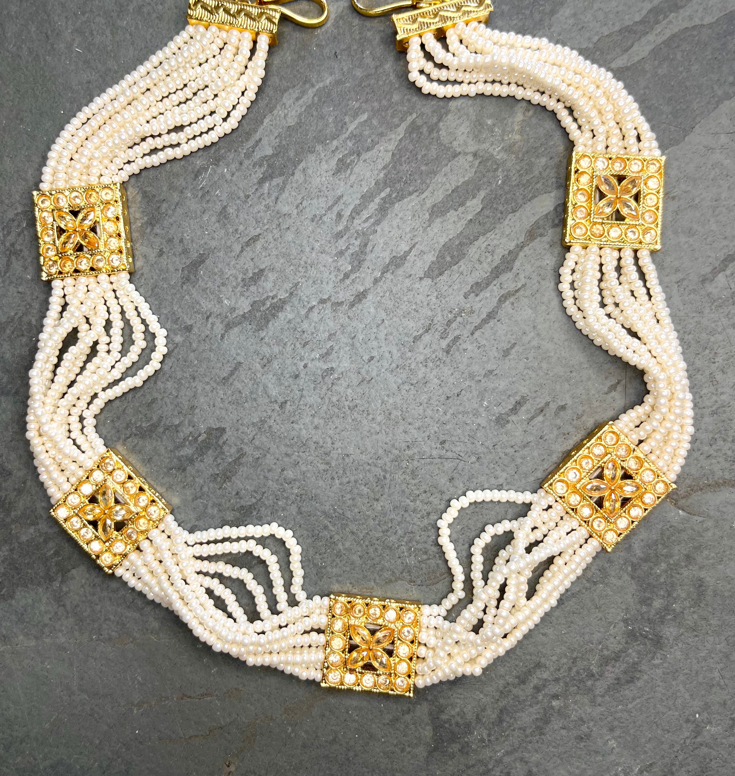 Pearl Choker