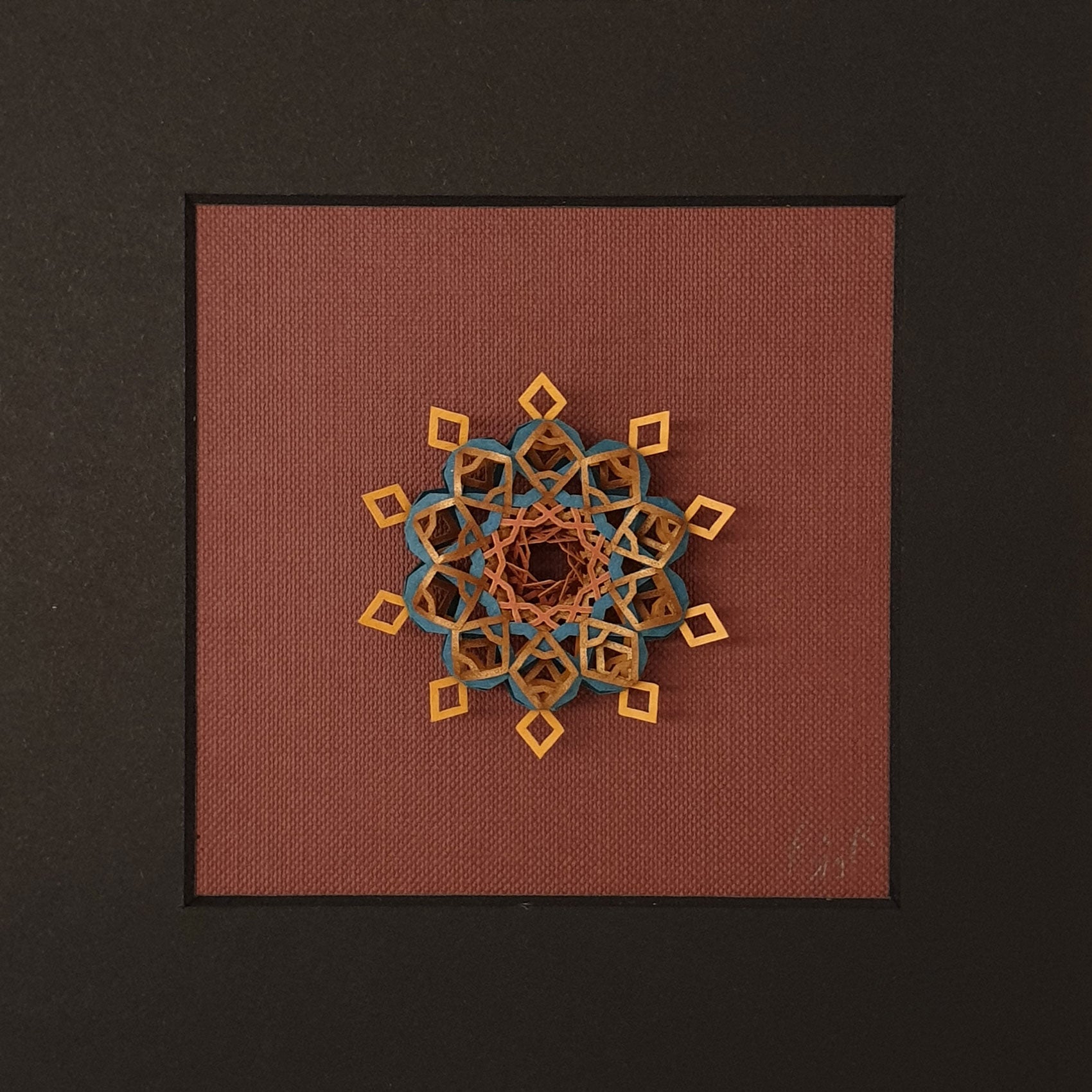 Little bijou in frame V06