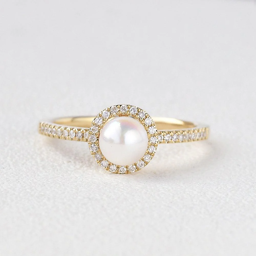 Pearl & Moissanite Yellow Gold Ring