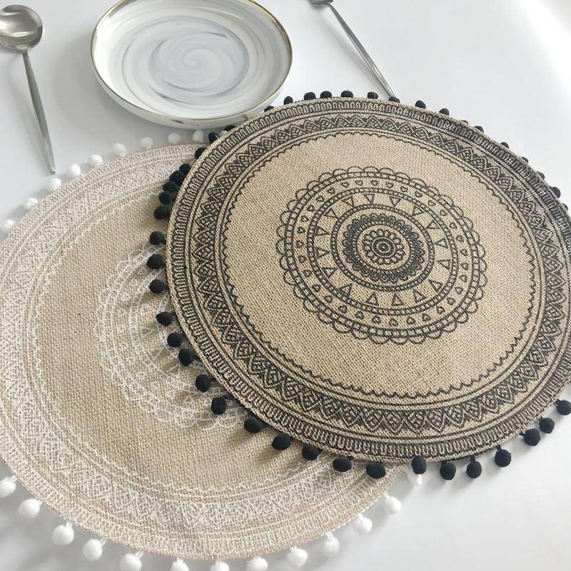 VENETIO 15 Inches 1Pc Round Delicate Embroidery&nbsp;Non-slip Heat Insulation Dining Table Placemat&nbsp; Dessert Pan Coffee Cup Mats