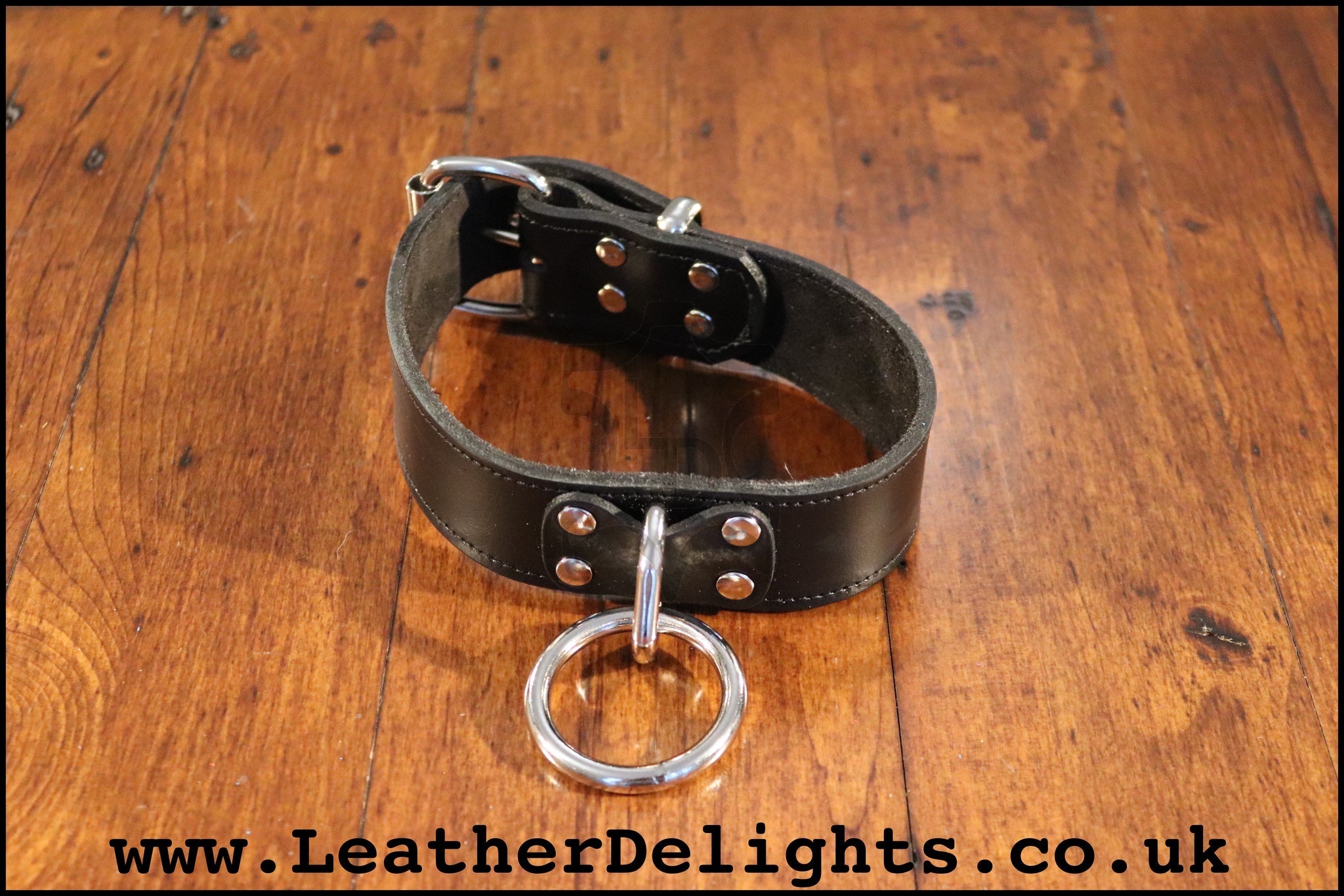 Black Heavy Duty Collar with Welded O Ring and Suede Lining