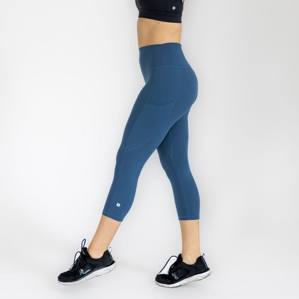 Guardian Evolve Capri Leggings 21" - Navy Bloom (Final Sale)