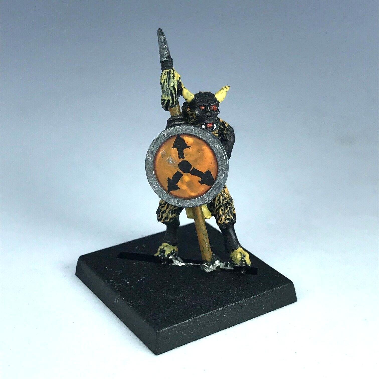 Classic Metal Ungor with Spear Chaos Beastmen - Warhammer Fantasy X237