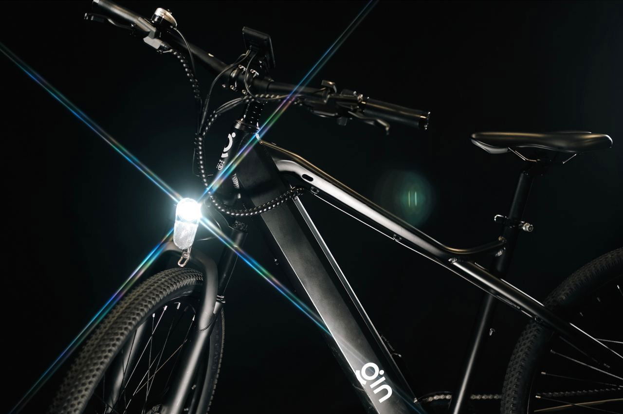 GIN X Hybrid E-Bike | 150+ Miles Range | 250W BAFANG Motor